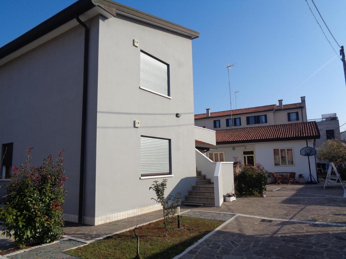Casa Di Chiara Vicino Venezia E Aeroporto Vce *