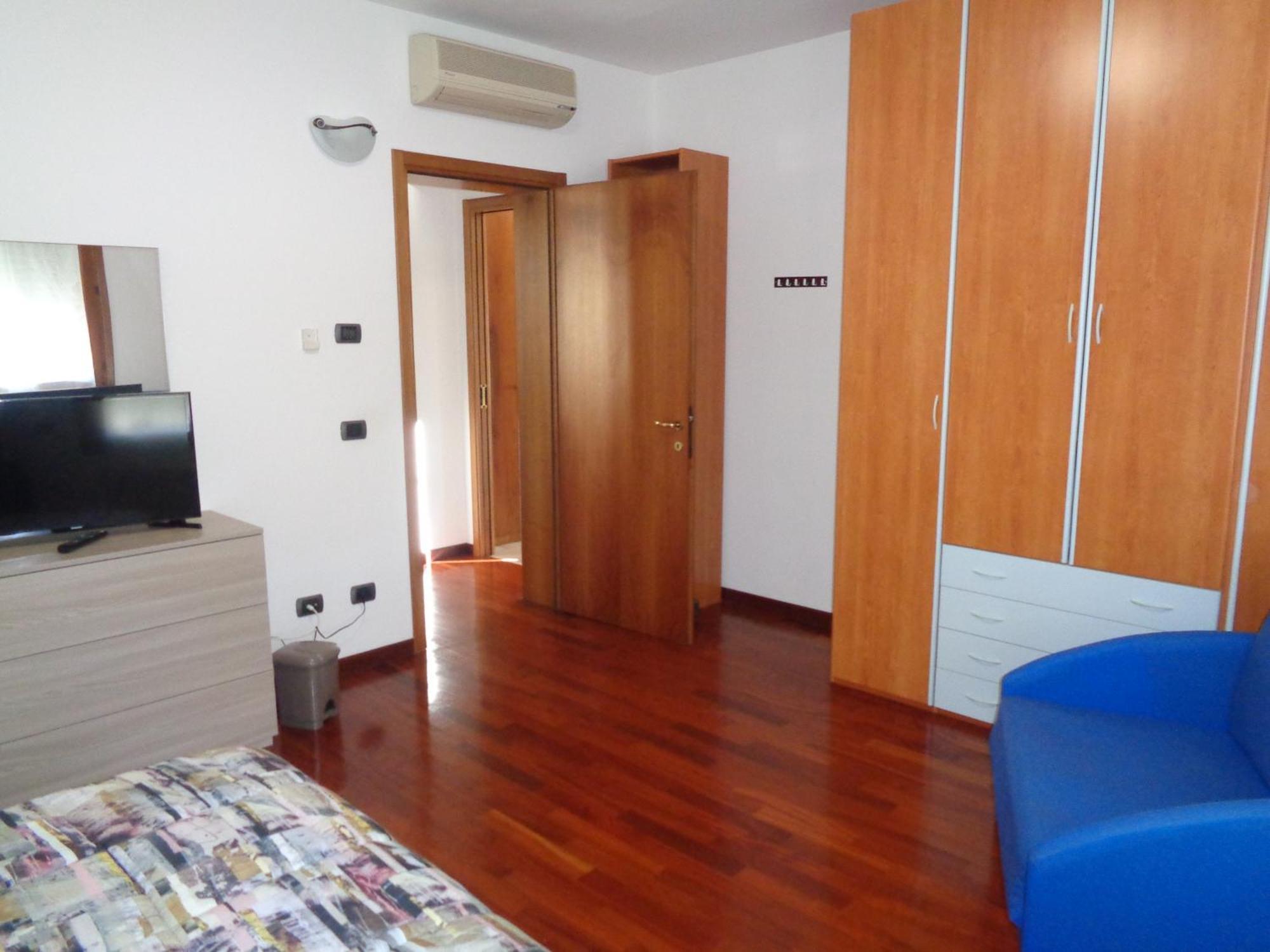 Casa Di Chiara Vicino Venezia E Aeroporto Vce Apartment *